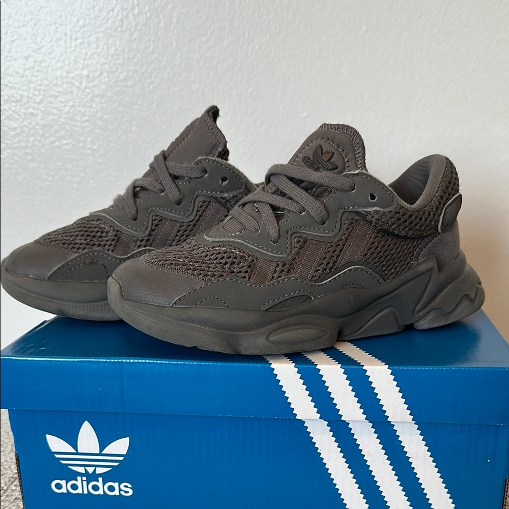 Kids Adidas Ozweego